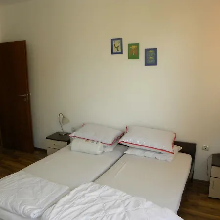 Apartment Breeze 28